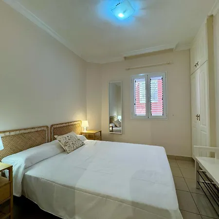 Mesa Y Lopez Apartamento